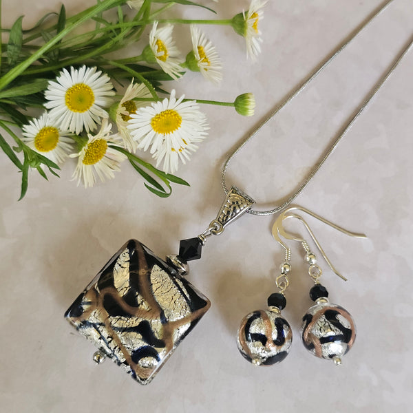Sospire Black Silver Bronze Square Murano Glass Pendant