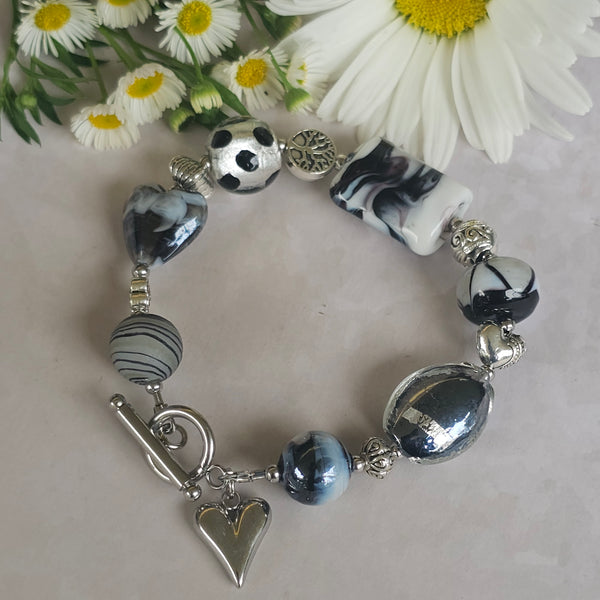 Black and White Glass Bracelet