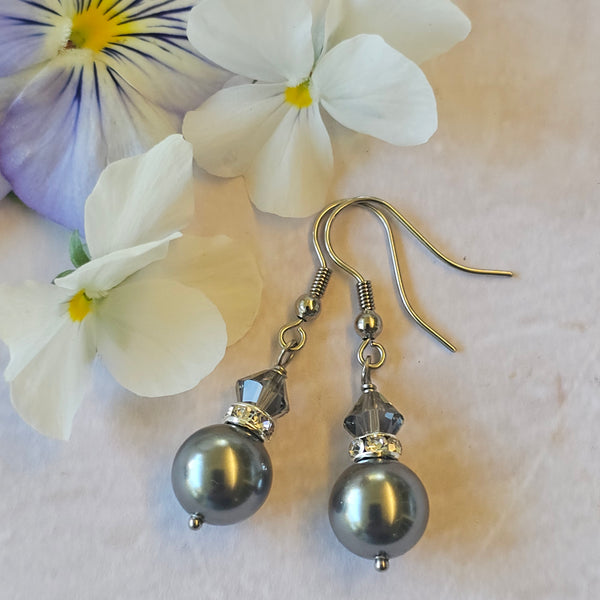Pearl Earrings in Silver or Gold