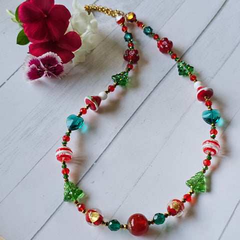 Christmas Necklace in Gold