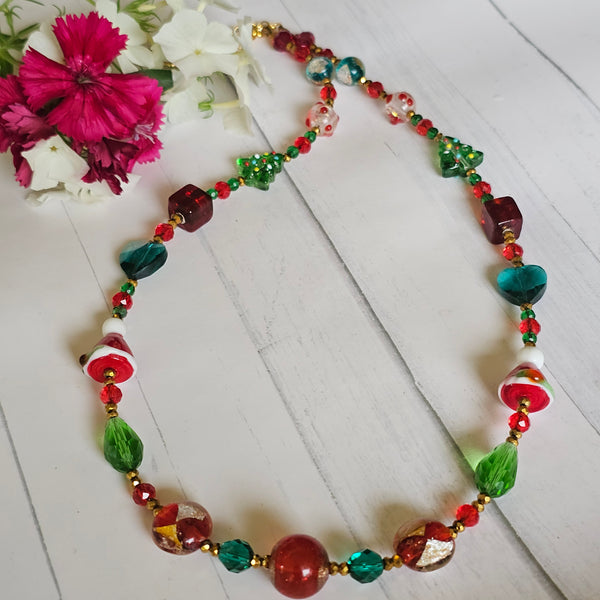 Christmas Necklace in Gold