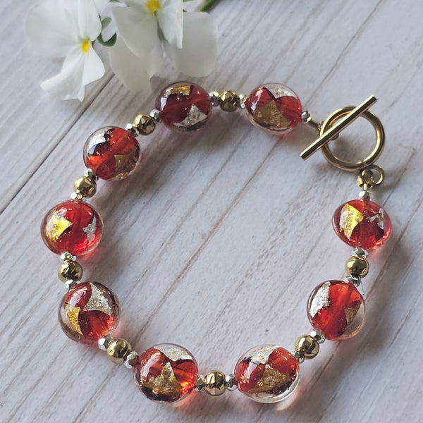 Red Bracelet with Gold - 21cm