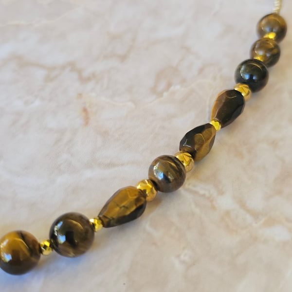 Long Tiger's Eye Necklace in Gold