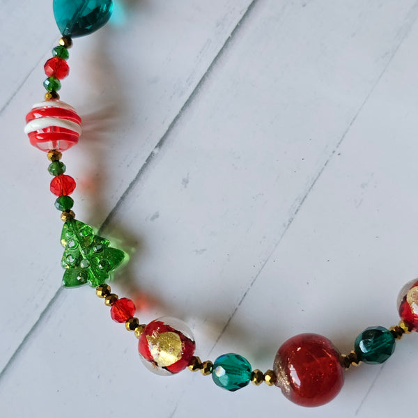 Christmas Necklace in Gold