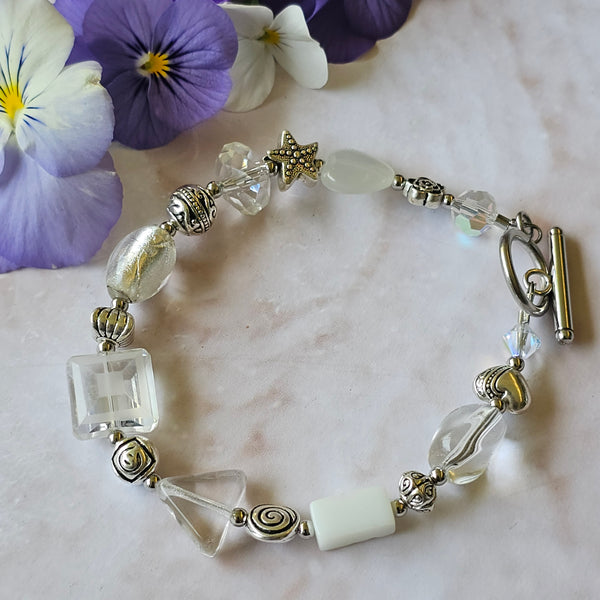 White/Clear  Bracelet 22.5cm