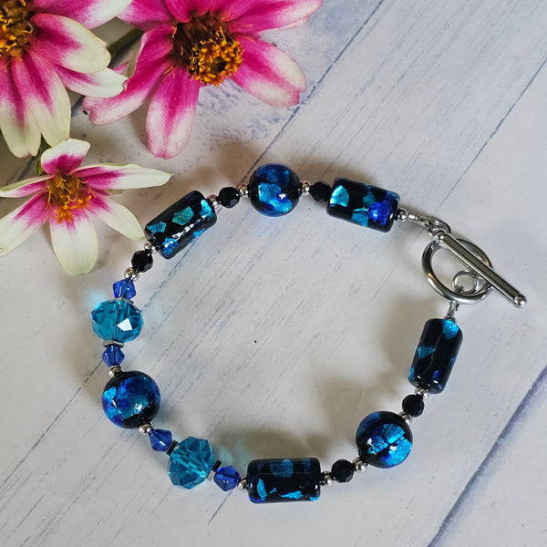 Two-Tone Blue Glass Beaded Bracelet