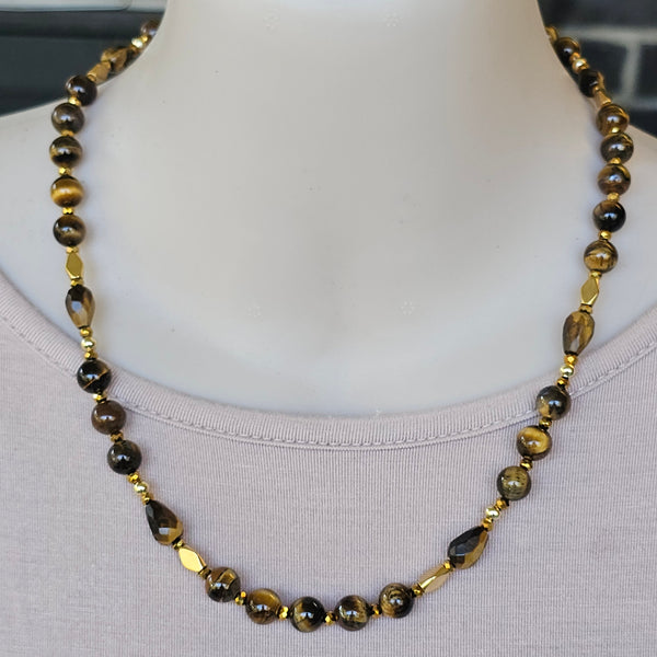Tiger's Eye Necklace in Gold