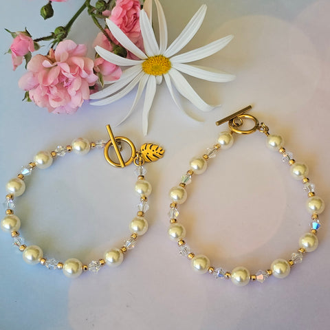 Cream Pearl Bracelet in Gold