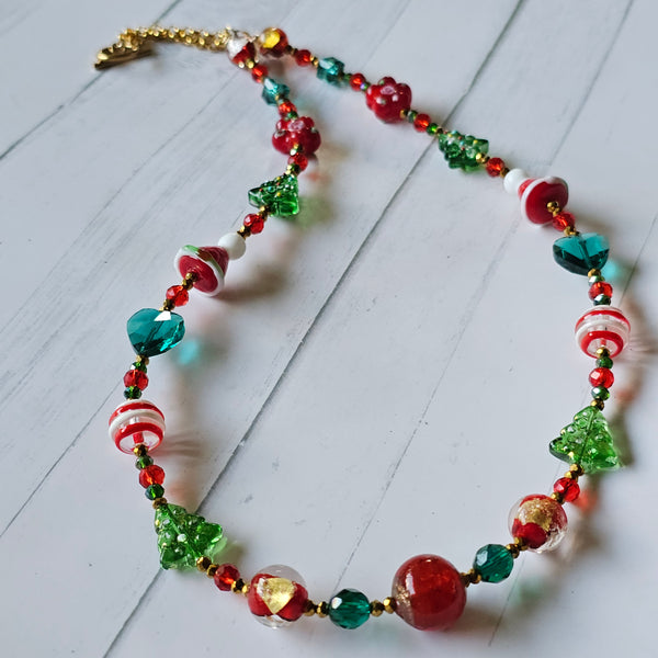 Christmas Necklace in Gold